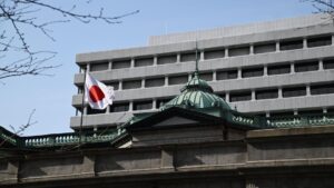 Tras la caída del yen, el gobierno japonés aumenta su amenaza de intervención