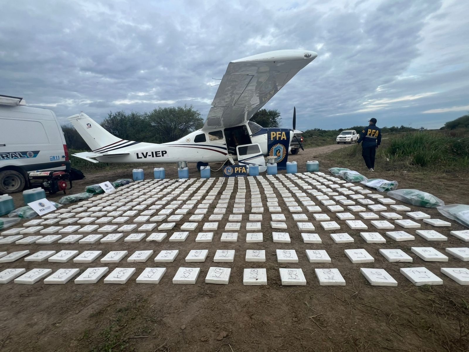 Narcoavión en Santa Fe: los preparativos para recibir los 400 kilos de droga, un piloto de rally asesinado y los vínculos con el clan Bilbao y Marset