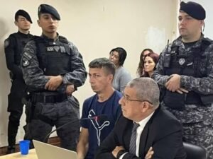 Invitó a su amigo a cenar, lo acuchilló y violó a la novia: le dieron perpetua