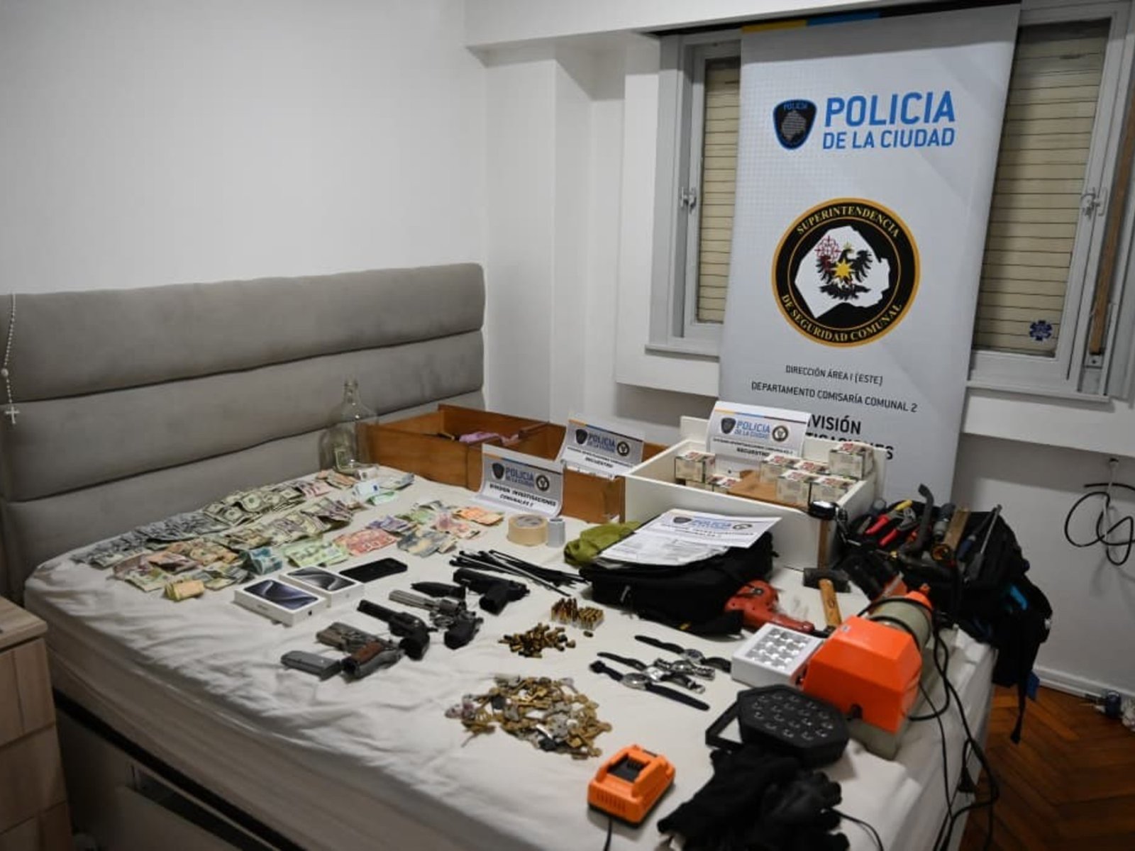 Cayó la banda de "Los cerrajeros": robaban casas en la Ciudad y tenían más de 150 llaves duplicadas
