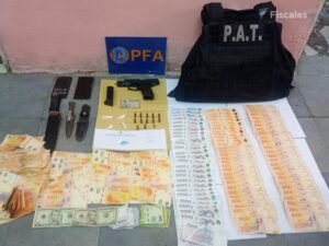 Condenaron a un policía de Santa Fe por torturas y por liderar una banda de agentes corruptos