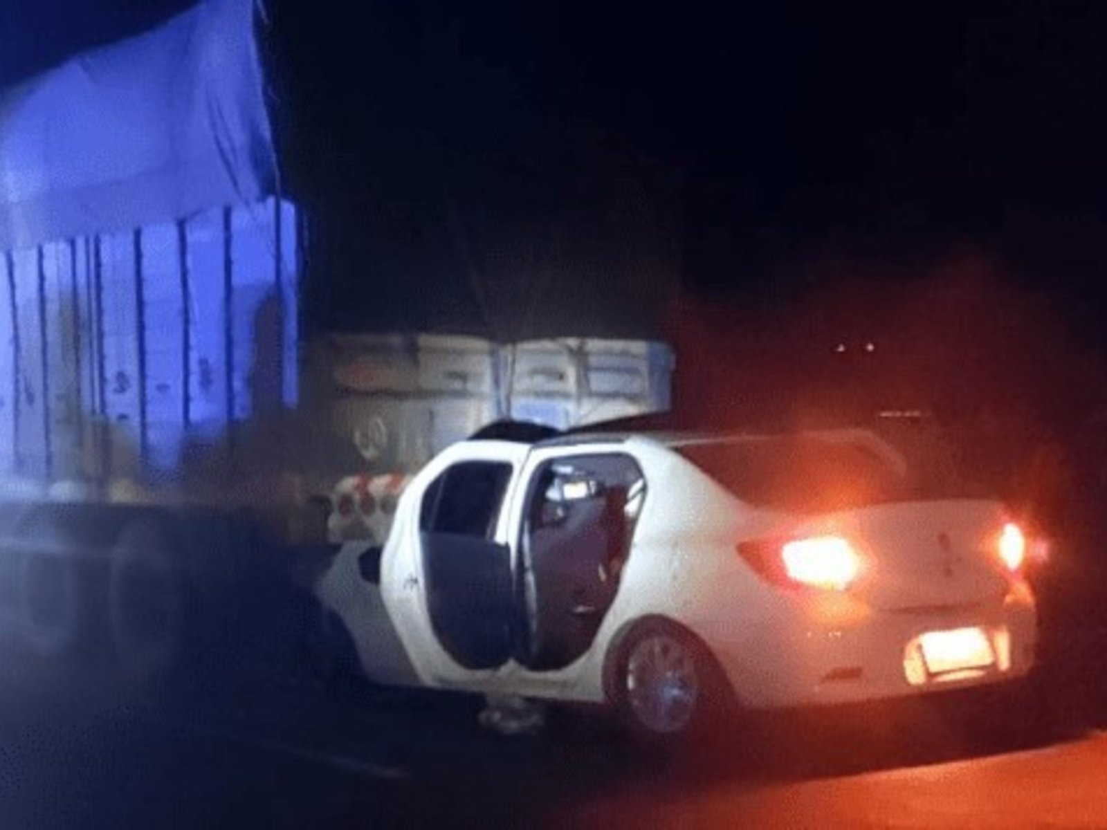 Iban a un operativo por narcotráfico y chocaron contra un camión: murieron dos jefes policiales y dos agentes quedaron heridos