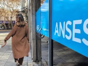 ANSeS: quiénes no podrán cobrar AUH en mayo 2026