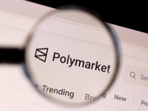 Demandan a un empleado de Google por ganar 1,2 millones de dólares apostando en Polymarket quienes serían los personajes más buscados de 2025