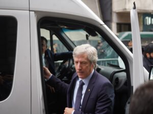 El Banco Central confirmó que no rescatará a los morosos y que dilatará el levantamiento total del cepo a empresas