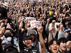 Huelga contra la Inteligencia Artificial: trabajadores de chips de Samsung amenazaron con un paro histórico y consiguieron un bono de 300 mil dólares