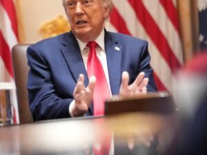 Irán exige la devolución de miles de millones de dólares en fondos congelados para llegar a un acuerdo con Trump
