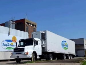 Tras 9 meses cerrada, una nueva sociedad reactiva la producción de una de las principales lácteas del país