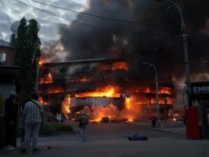 ¿Podría Rusia atacar con más fuerza? Al menos quiere que Ucrania piense que sí