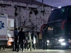 Una mujer murió tras agonizar varios días después de ser baleada en un violento asalto a un colectivo que hacía un tour de compras