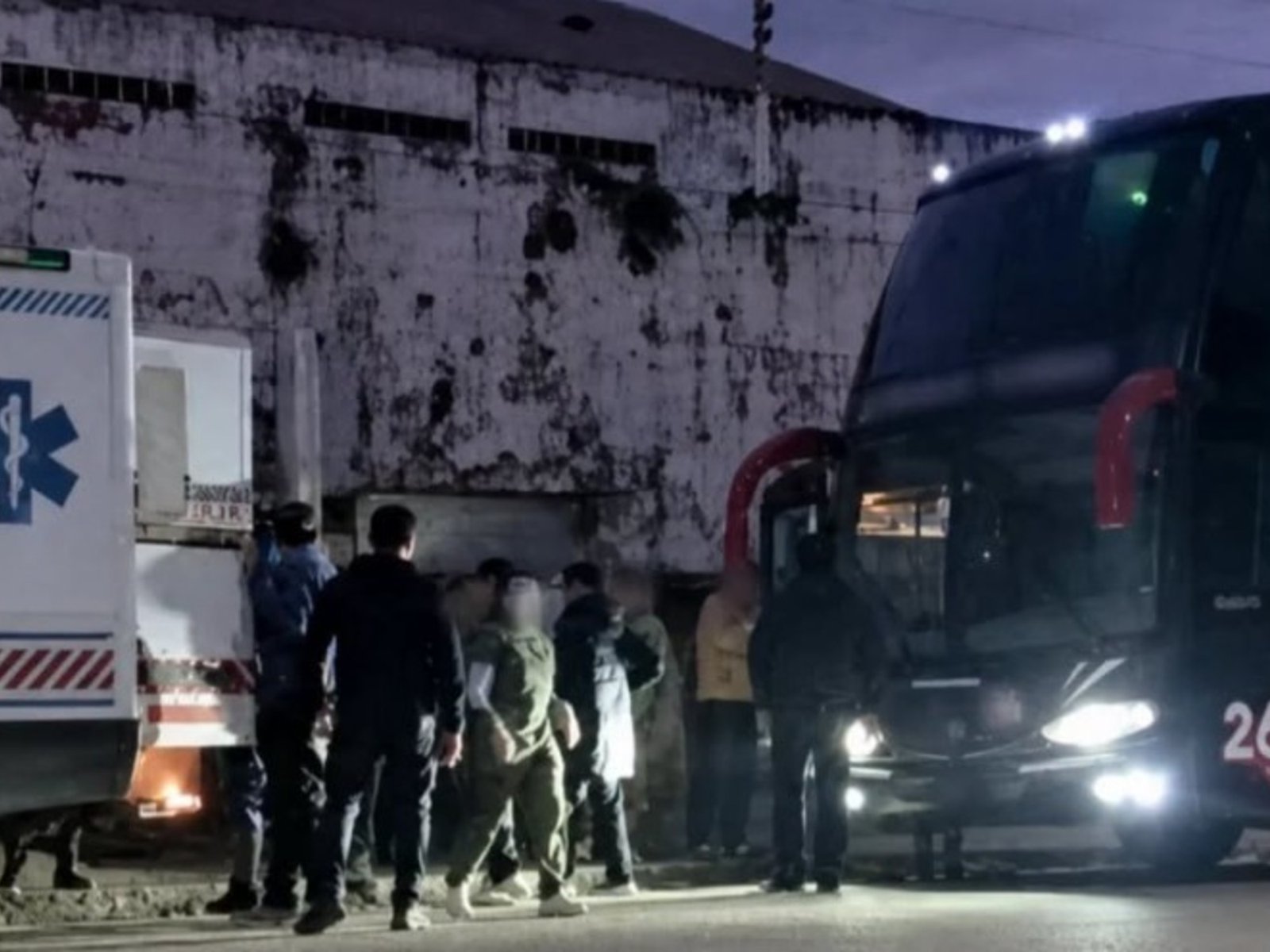 Una mujer murió tras agonizar varios días después de ser baleada en un violento asalto a un colectivo que hacía un tour de compras