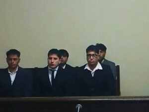 La chica de 17 años que sufrió “un ataque sexual masivo”: piden 10 años para siete jóvenes y tres esperan el juicio