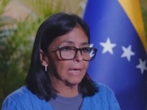 Delcy Rodríguez confirmó víctimas y suspendió clases y actividades no esenciales en Venezuela para los próximos días
