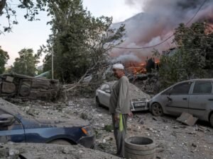 Dura condena al masivo bombardeo ruso con misiles y drones en varias ciudades de Ucrania que dejó al menos 23 muertos
