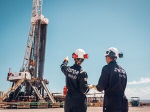 El Gobierno le aprobó un RIGI de US$ 4.521 millones a Pampa y le extendió la concesión de una represa hidroeléctrica