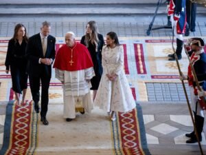 En Madrid el papa Leon XIV se reunirá con víctimas de abusos de la Iglesia: “Es una llaga todavía abierta”