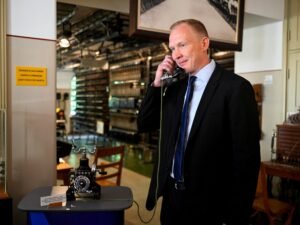 “Kuulemiin”: Finlandia le dijo adiós a las llamadas por teléfono fijo