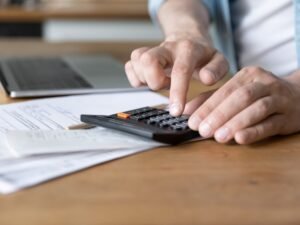 Préstamos personales para jubilados y tasas de interés en junio 2026: cómo tramitarlos y en qué entidades se puede acceder