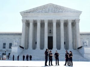 Revés para Trump: la Corte considera ilegal limitar la ciudadanía por nacimiento en Estados Unidos