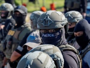 Revés para Trump: un juez federal de Estados Unidos invalidó las restricciones migratorias contra 39 países