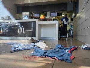 Un muerto y cinco heridos por un ataque múltiple en Israel: Hamas lo reivindicó como una “operación heroica”