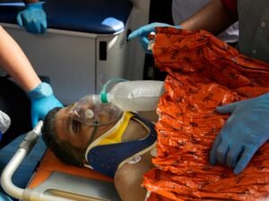 140 toneladas de escombro, 100 rescatistas y cuatro días sin descanso: así fue el rescate de Hernán Gil, el venezolano que pasó una semana atrapado en un sótano