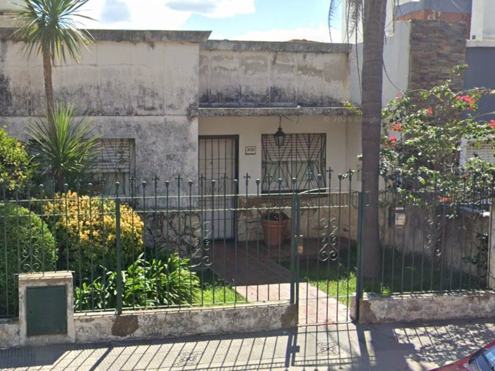 Hallan a una mujer de 83 años asesinada a golpes debajo de su casa en Córdoba: siguen la pista de un asesino que "se aprovechó de su confianza"