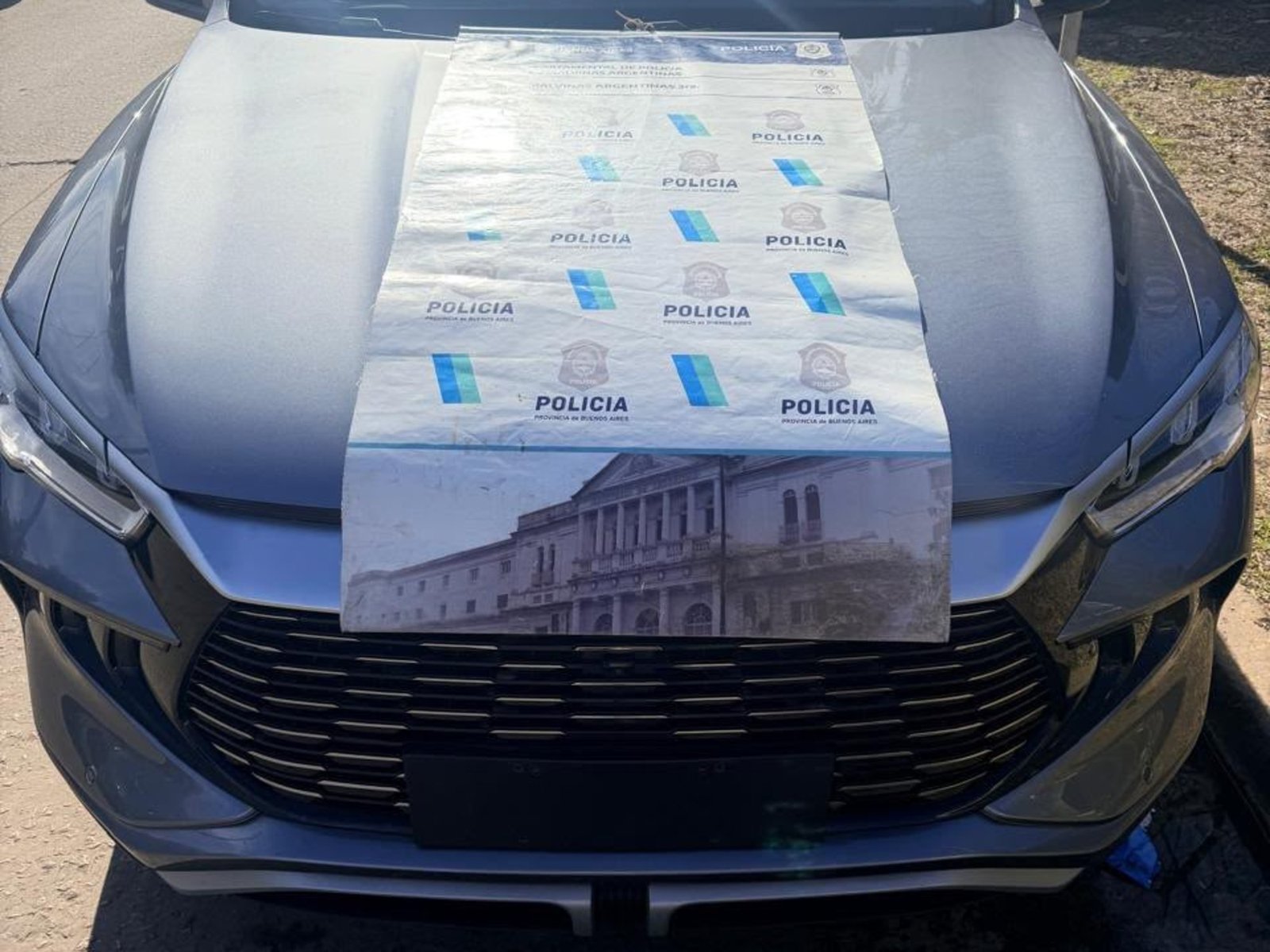 Dos detenidos por robarle a mano armada la camioneta a un primo del Pipita Higuaín: con rastreo satelital y cámaras pudieron encontrar el vehículo