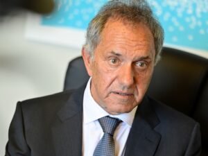 Armados y con máscaras de payaso entraron a robar a la casa de Daniel Scioli en La Ñata: detuvieron a un ex custodio