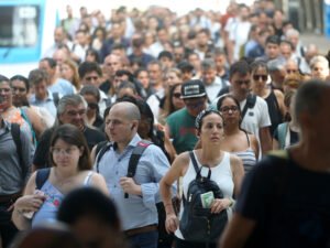 A pesar de la baja en la inflación, el poder de compra no mejora: solo ocho gremios le ganaron a los precios