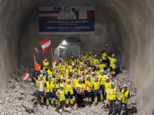 Con una inversión de 10.000 millones de euros, Europa abre un agujero de 64 kilómetros bajo los Alpes para unir Italia con Austria