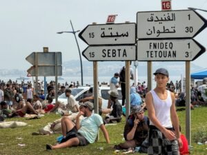 Crisis migratoria en España: dudas y un opaco trasfondo político detrás del aluvión de marroquíes en Ceuta
