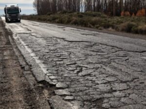 Cristóbal López y Cartellone ganan las últimas privatizaciones de rutas de Milei