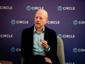 Dólares digitales en Argentina: gigante cripto se une a un banco para llegar a las empresas