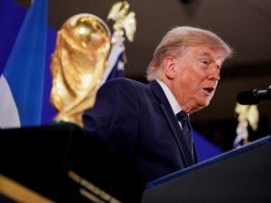 Donald Trump denunció que China interfirió en las elecciones de 2020 en EE.UU. y volvió a agitar el fantasma del fraude