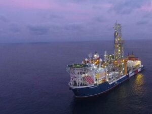 El Gobierno llama a licitación para buscar petróleo frente a la Costa Atlántica