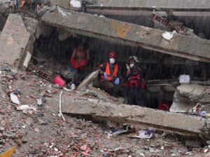Los muertos por los terremotos en Venezuela subieron a 4.490 y hay casi 20 mil refugiados en campamentos