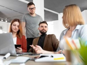 Los salarios en blanco volvieron a perder en mayo frente a la inflación