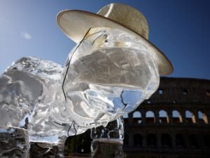 Oleada de calor en Italia: 45 grados en Sicilia y Cerdeña, alerta roja en 15 ciudades y riesgo de muertes por deshidratación