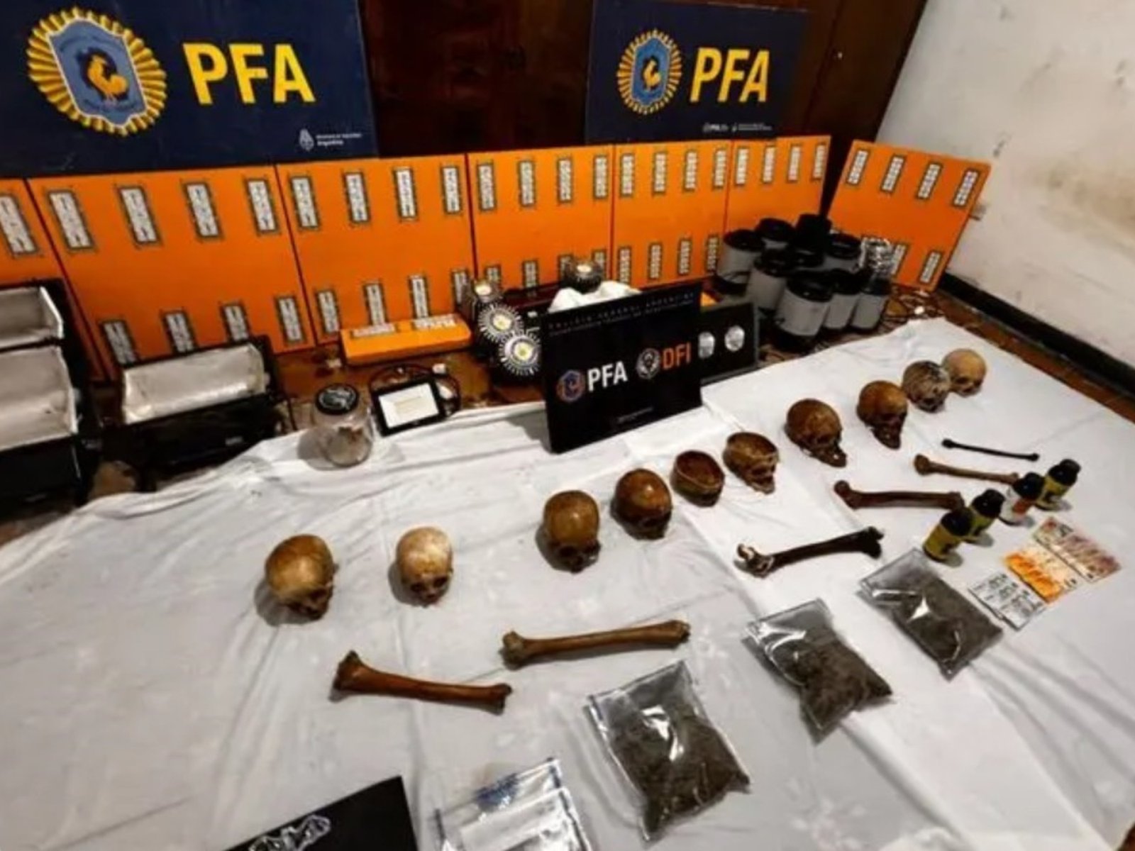 Quién es el comisario antidrogas preso en Córdoba: deudas, internas y dos pitbull como botín de un allanamiento