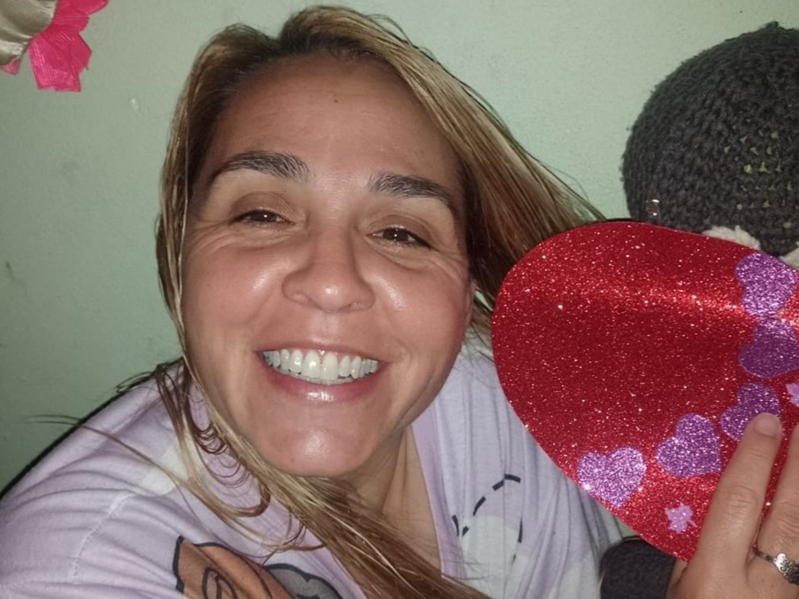 Suspenden un juicio porque la acusada de un brutal crimen por encargo tiene dolor de espalda