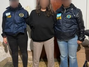 Detuvieron en Versalles a una mujer que hizo amenazas de bomba contra cines, teatros y hasta el hospital Garrahan