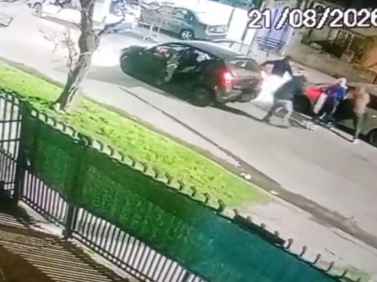 Una pareja de policías mató a tres ladrones en un intento de robo en La Matanza