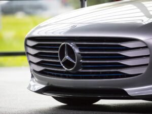 De los autos de lujo a los tanques: el giro estratégico de Mercedes-Benz hacia la industria de defensa