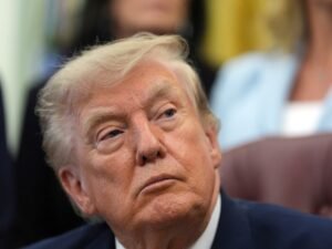 Donald Trump dice que estas conversaciones son la “última oportunidad” de Irán para evitar mayores bombardeos de Estados Unidos