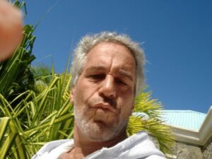 El caso Epstein sigue siendo un dolor de cabeza para la Familia Real: ahora el gobierno británico analiza si abre una investigación independiente