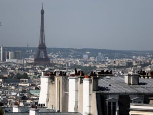 La quinta ola de calor del año ahoga a los franceses y reaviva la batalla por el aire acondicionado