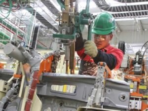 Las pymes industriales siguen con baja de su actividad y eliminando empleos
