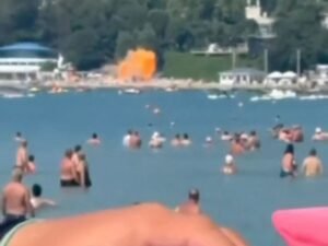 Masacre en el Mar Negro: un ataque ucraniano con drones provoca siete muertos en una playa de Rusia