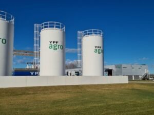 YPF da marcha atrás con la venta de su negocio de agro y apuesta a convertirlo en una empresa independiente